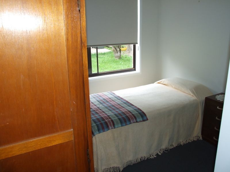 33 Bega Street, Wolumla NSW 2550
