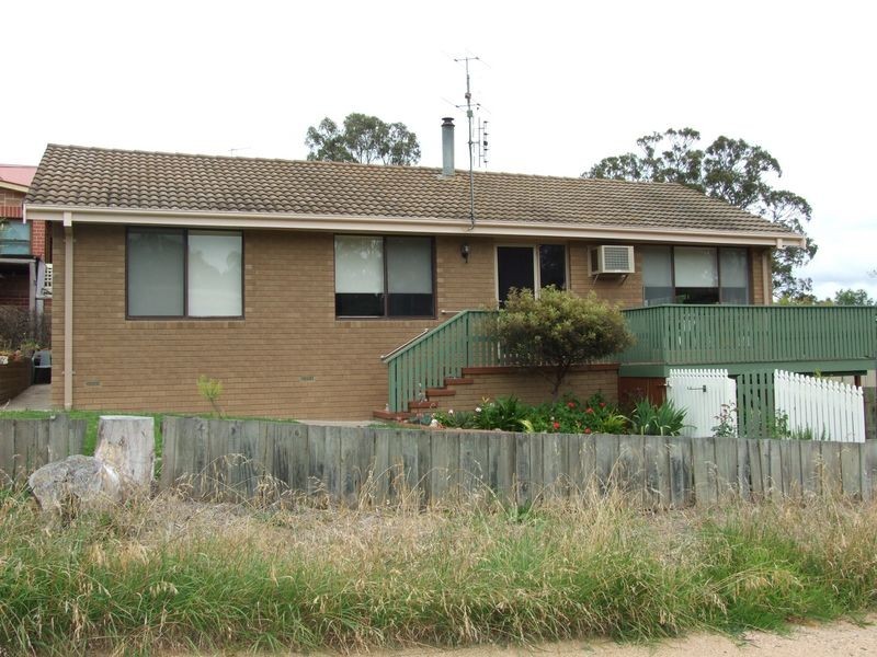 33 Bega Street, Wolumla NSW 2550