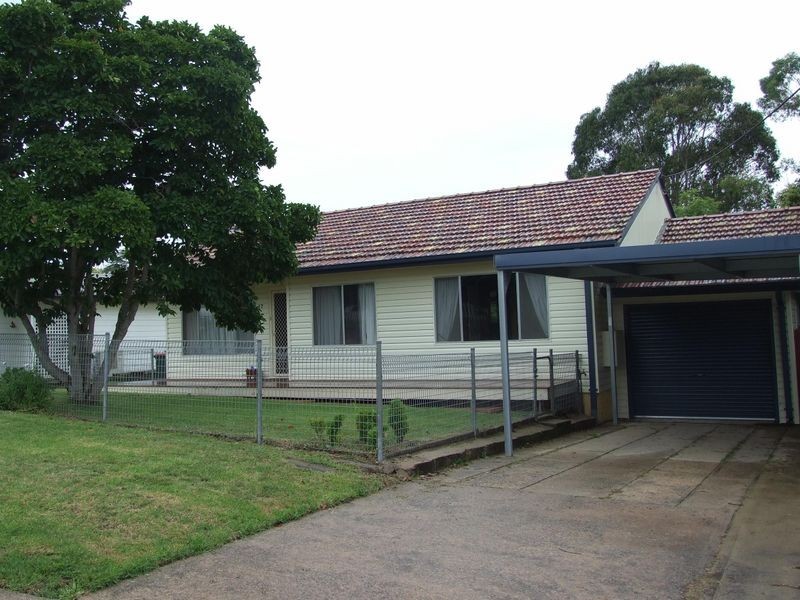 17 Norman Avenue, Bega NSW 2550