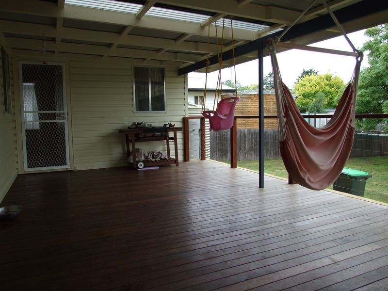 17 Norman Avenue, Bega NSW 2550
