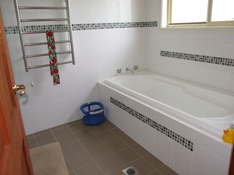 1 Moss Lane, Cobargo NSW 2550