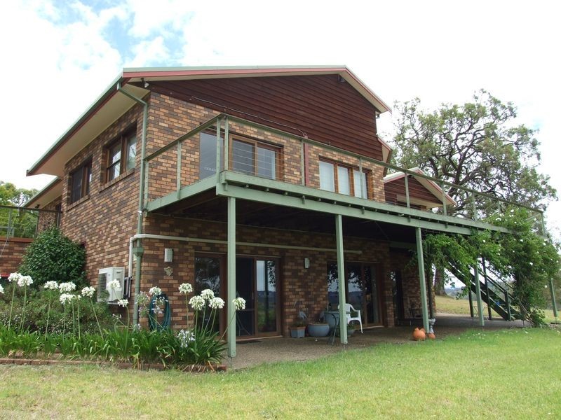 72 Gillcrest Drive, Bega NSW 2550