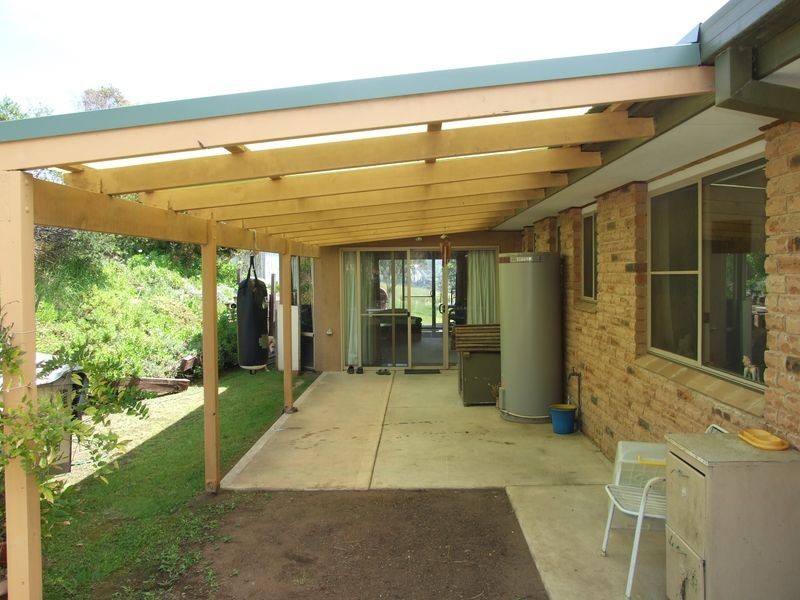 40 Redgum Close, Bega NSW 2550