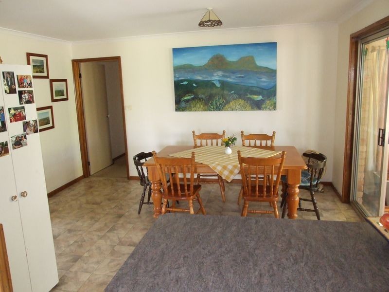 40 Redgum Close, Bega NSW 2550