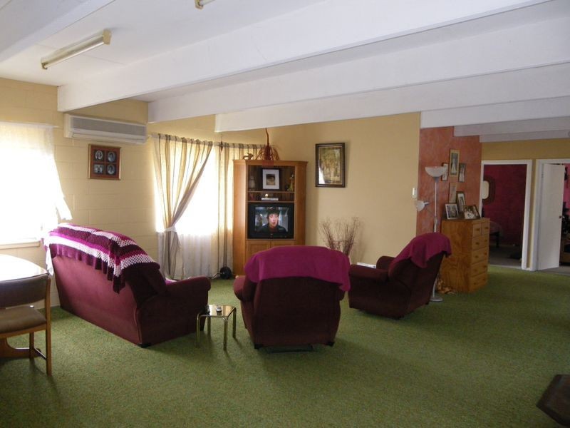 75 Valley Street, Bega NSW 2550