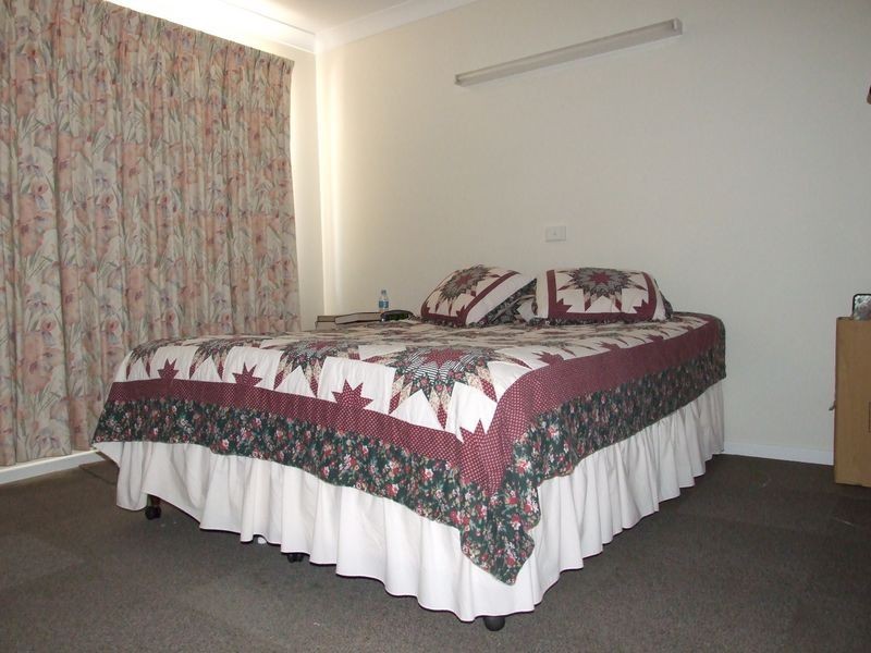 28 Rawlinson Street, Bega NSW 2550