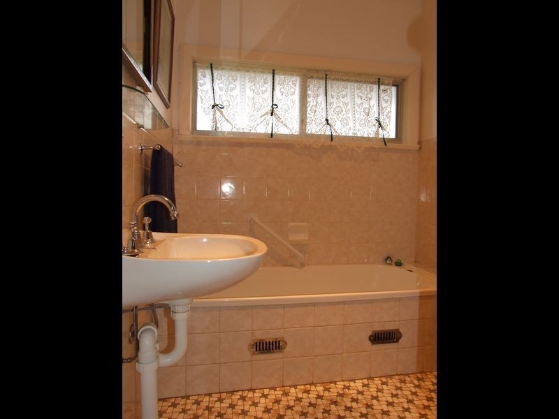 129 Glen Oaks Road, Brogo NSW 2550