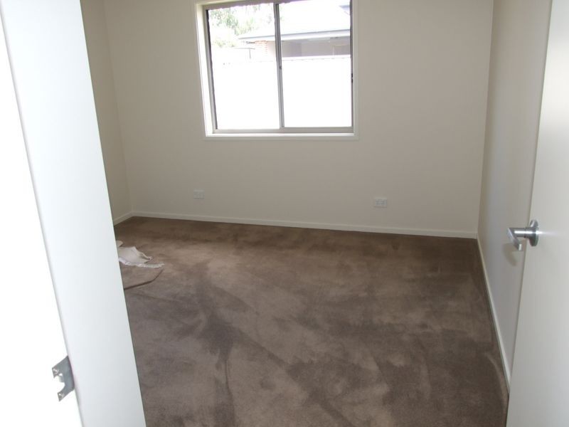 Unit 1 / 4 Thawa Close, Bega NSW 2550