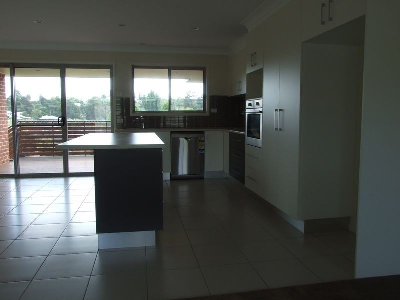 Unit 1 / 4 Thawa Close, Bega NSW 2550