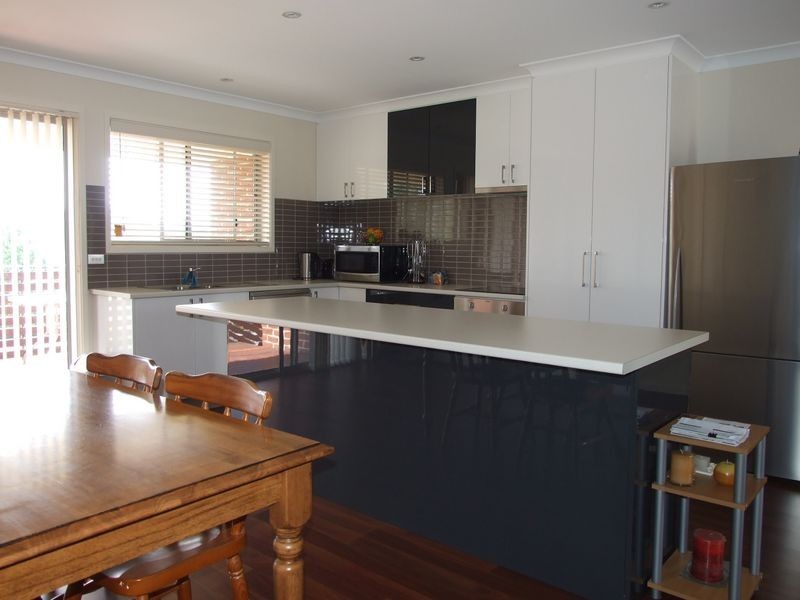 Unit 2 / 4 Thawa Close, Bega NSW 2550