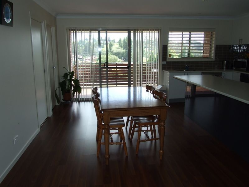 Unit 2 / 4 Thawa Close, Bega NSW 2550