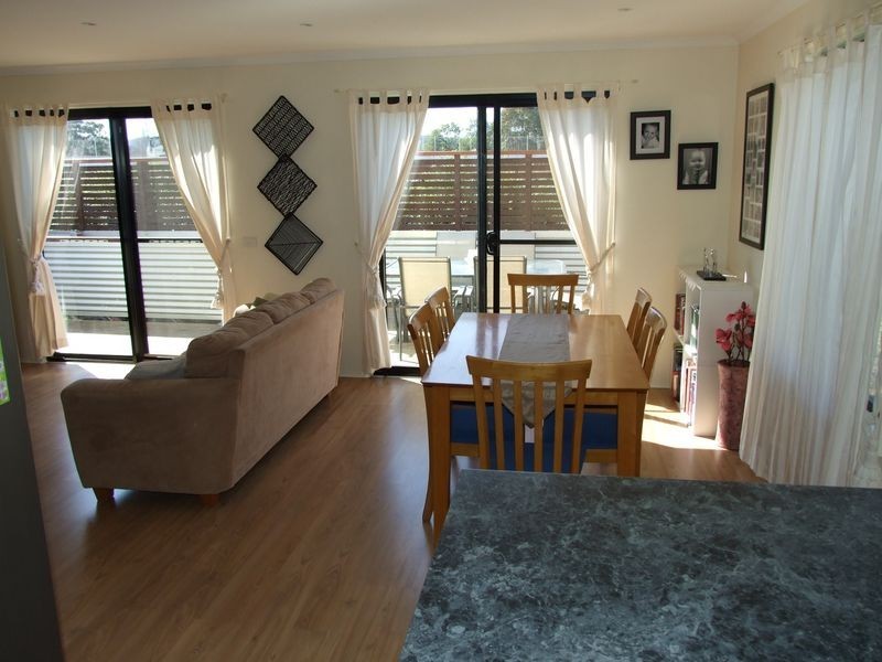 52 Valley Street, Bega NSW 2550