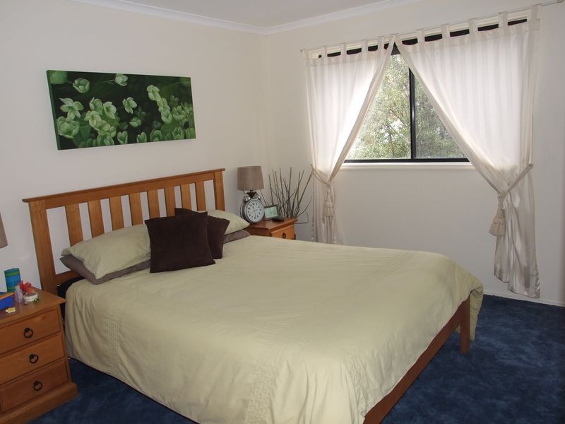 52 Valley Street, Bega NSW 2550