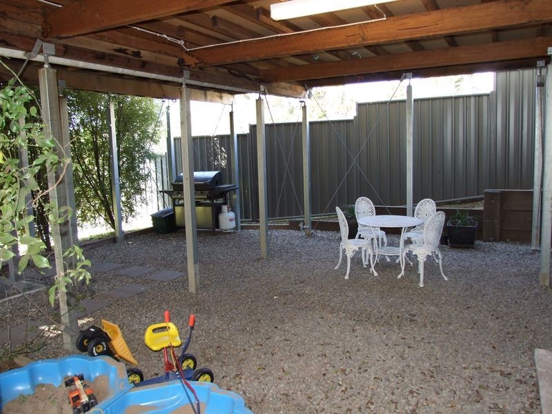 52 Valley Street, Bega NSW 2550