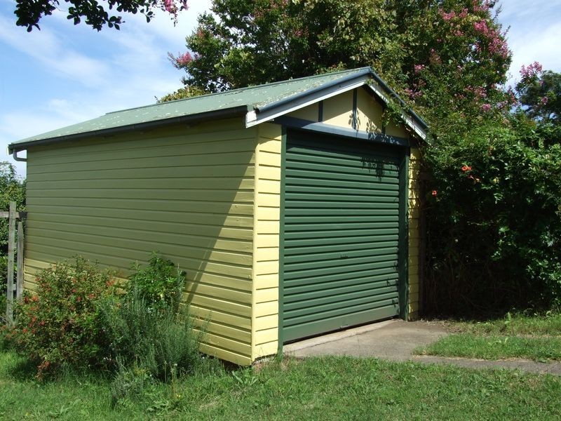 24 Belmore Street, Bega NSW 2550