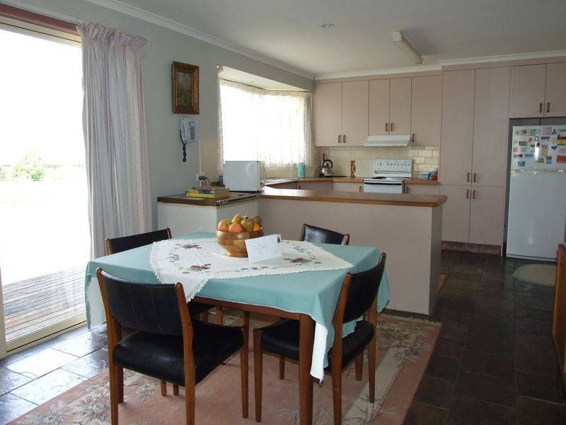 40 Avernus Street, Cobargo NSW 2550