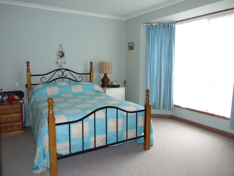 40 Avernus Street, Cobargo NSW 2550