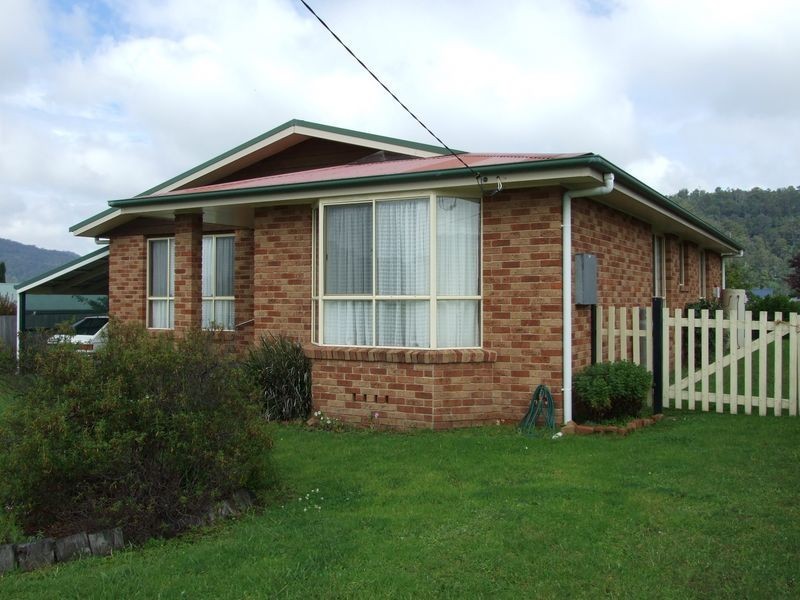 40 Avernus Street, Cobargo NSW 2550