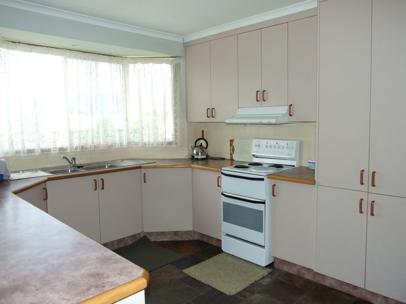 40 Avernus Street, Cobargo NSW 2550