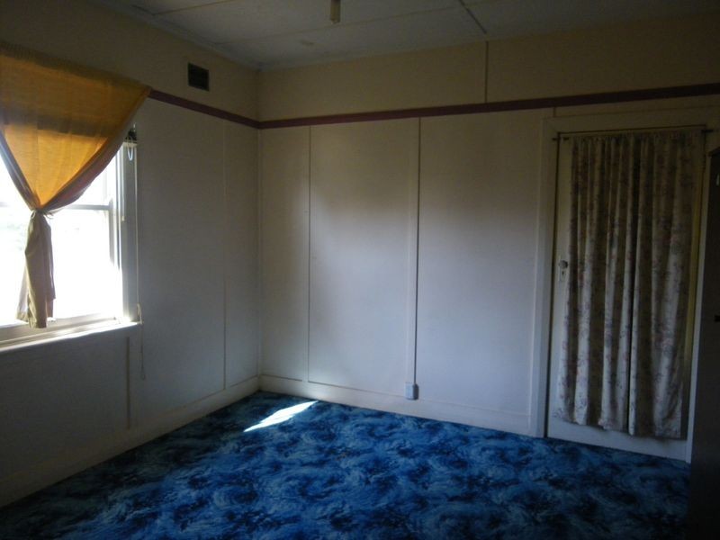 25 Parker Street, Bega NSW 2550