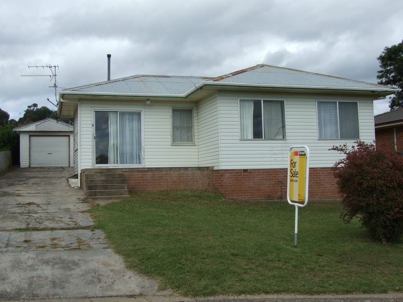 12 Mecklenberg Street, Bega NSW 2550