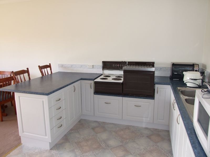 42 Carp Street, Bega NSW 2550