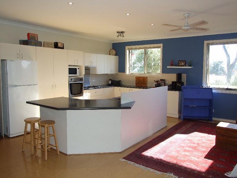 9 Bridle Place, Bega NSW 2550