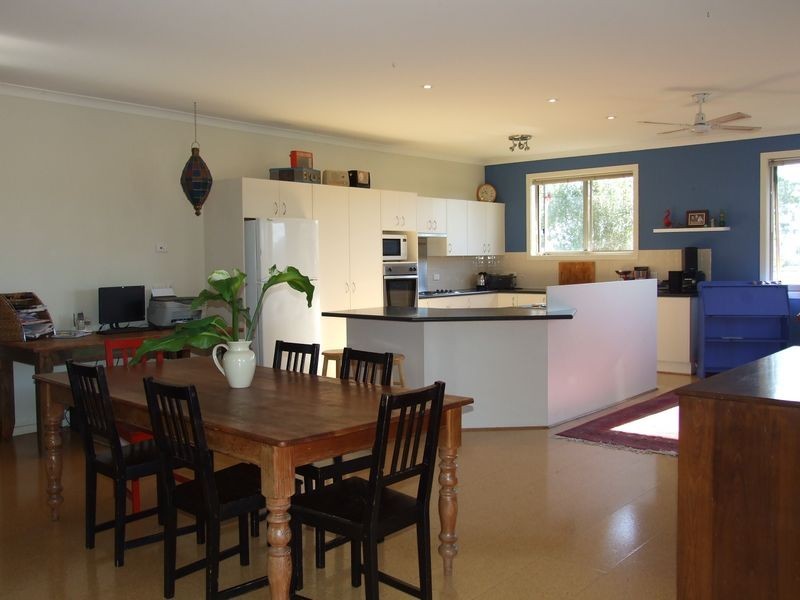 9 Bridle Place, Bega NSW 2550