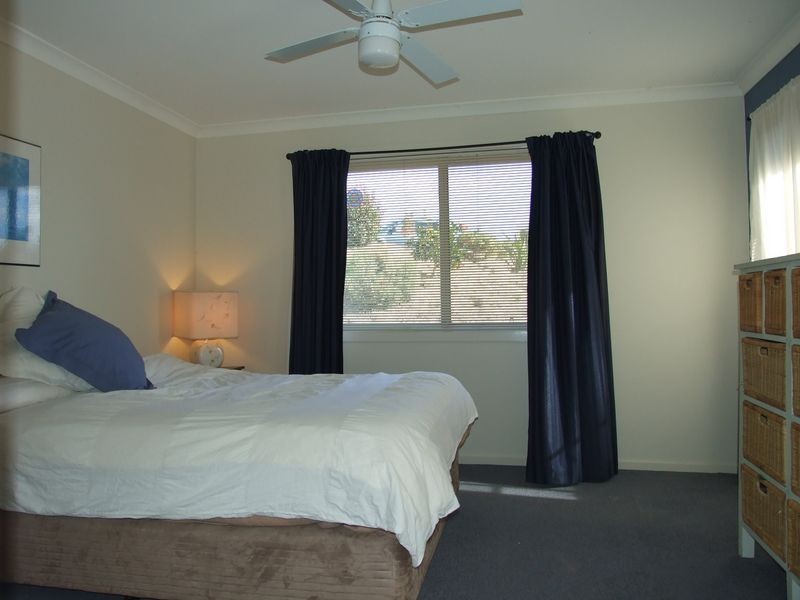 9 Bridle Place, Bega NSW 2550