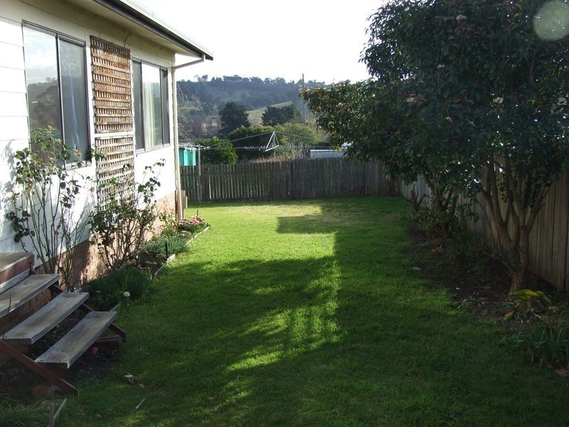 83 Valley Street, Bega NSW 2550