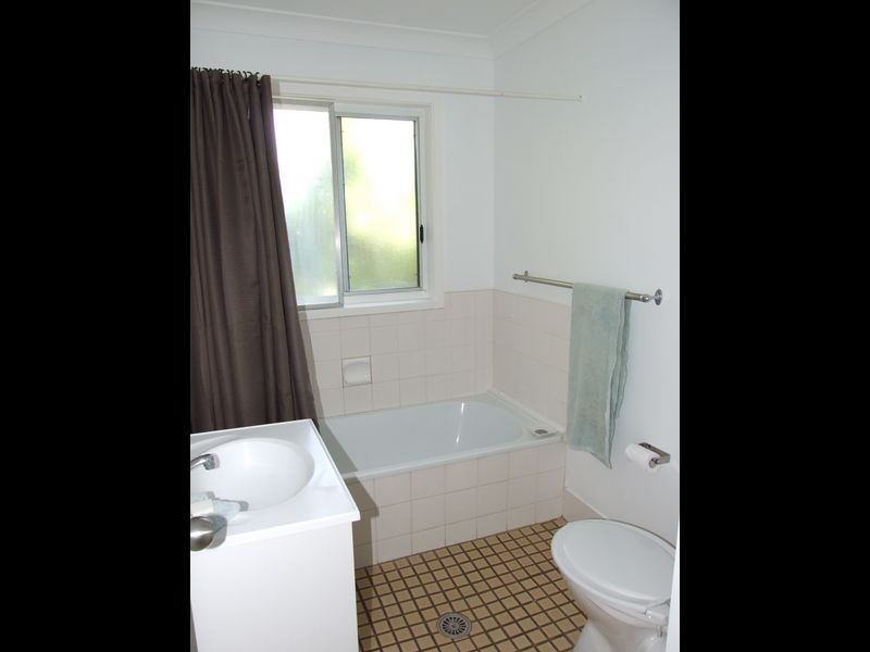 96 Ravenswood Street, Bega NSW 2550