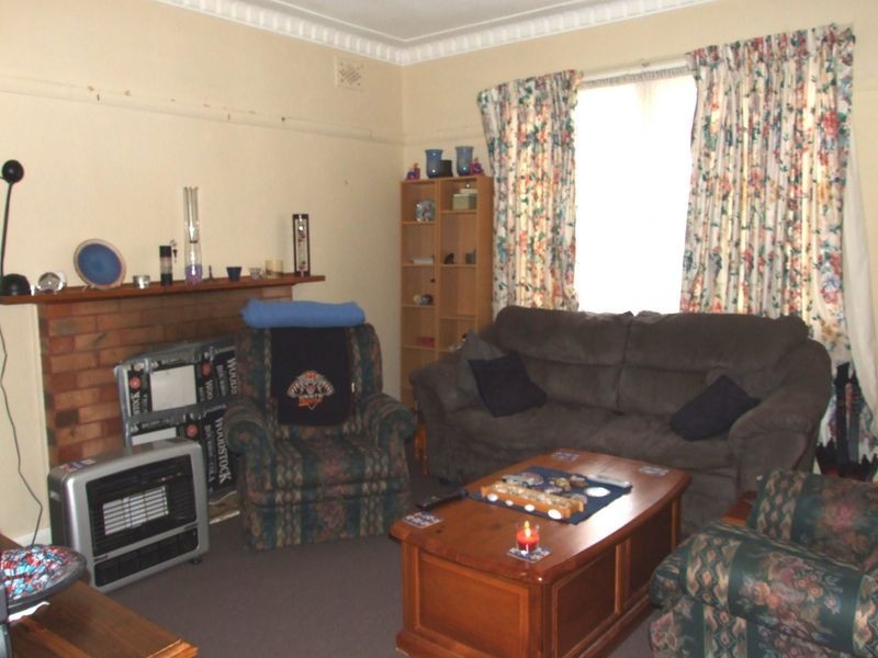 5 Wallace Street, Bega NSW 2550