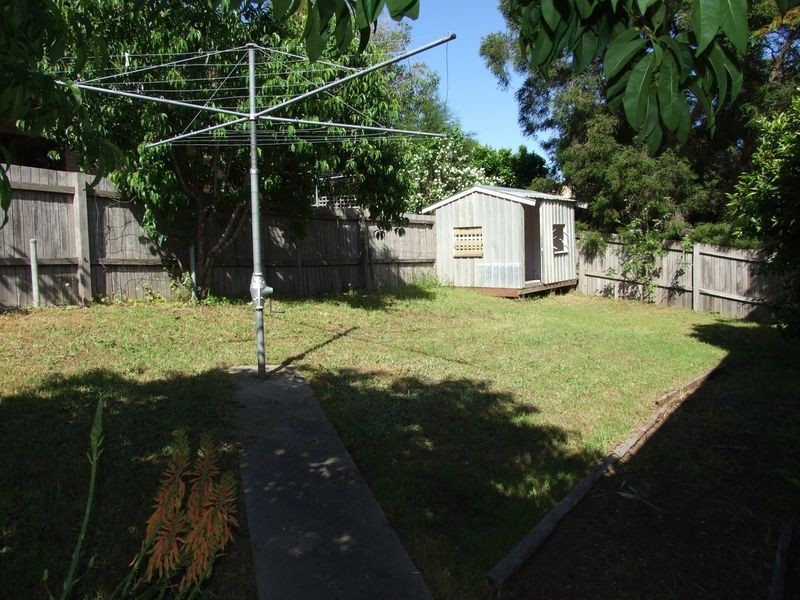 5 Gregory Way, Bega NSW 2550