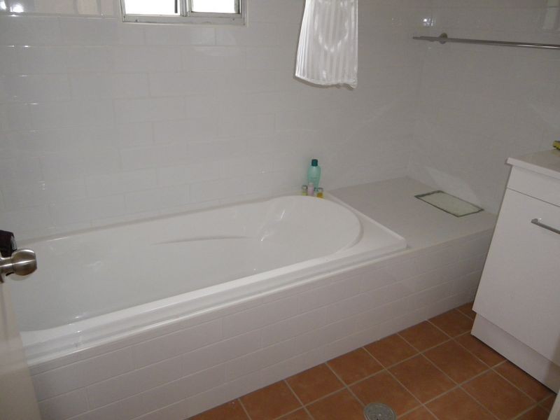 7 Eden Street, Bega NSW 2550