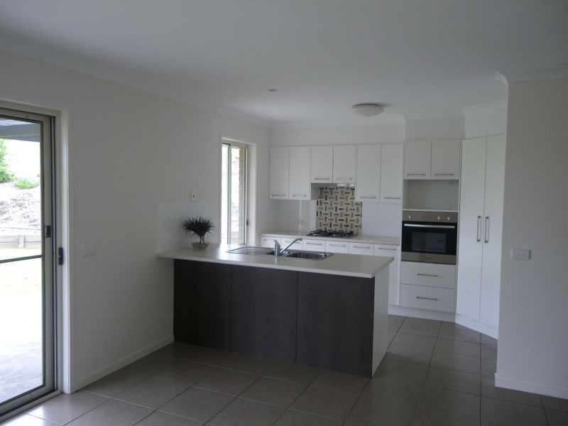 70 Glen Mia Drive, Bega NSW 2550
