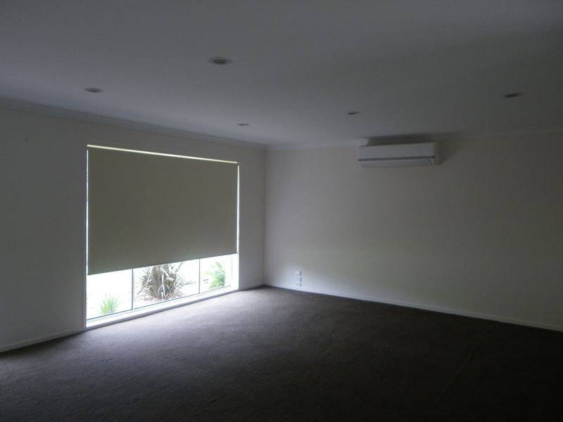 70 Glen Mia Drive, Bega NSW 2550