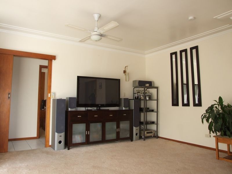 60 Ravenswood Street, Bega NSW 2550