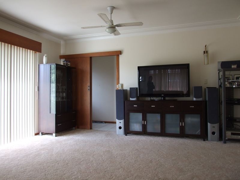 60 Ravenswood Street, Bega NSW 2550