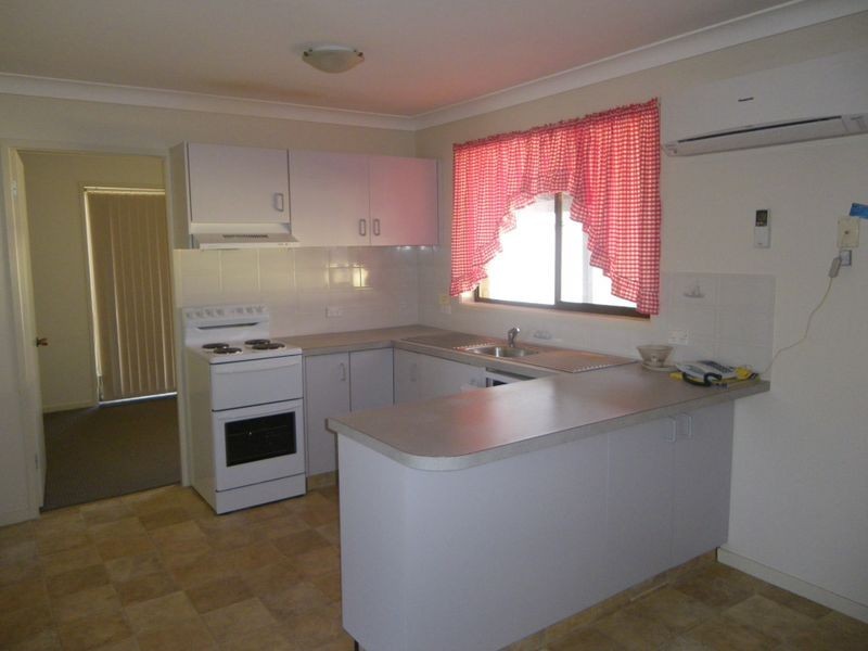 2 Laws Drive, Bega NSW 2550