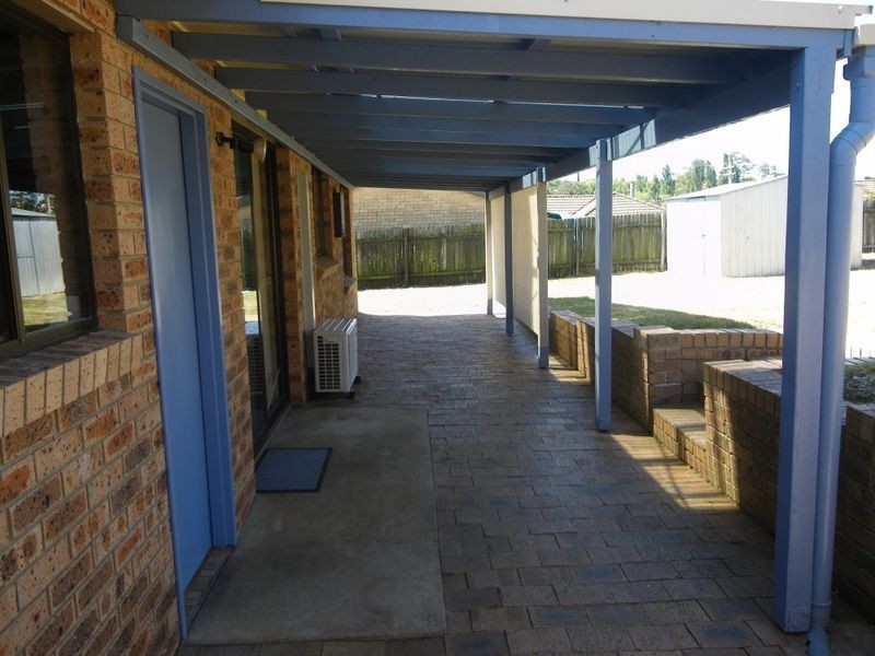 2 Laws Drive, Bega NSW 2550
