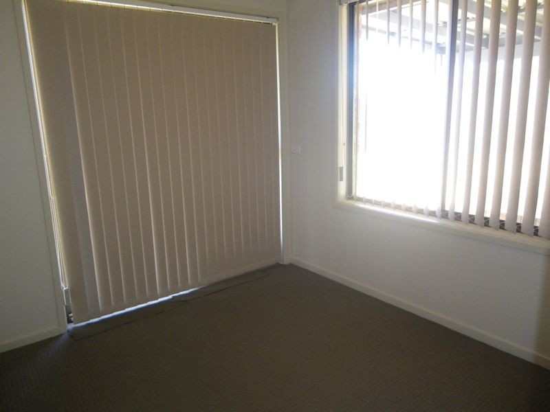 2 Laws Drive, Bega NSW 2550