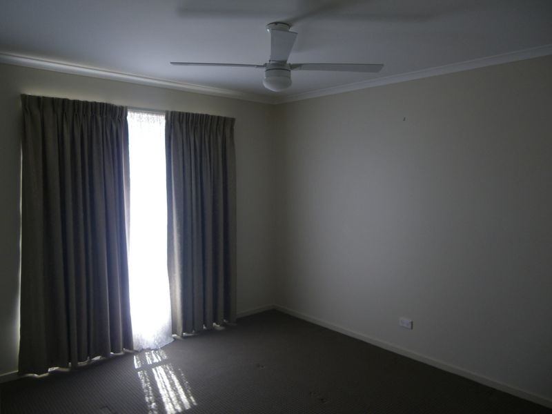 2 Laws Drive, Bega NSW 2550