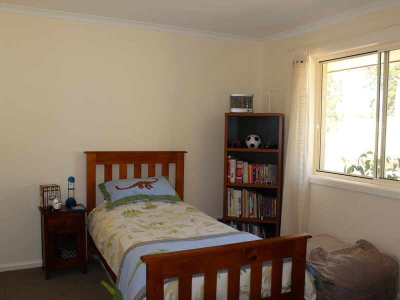 2/7 Thawa Close, Bega NSW 2550