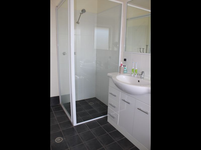 2/7 Thawa Close, Bega NSW 2550