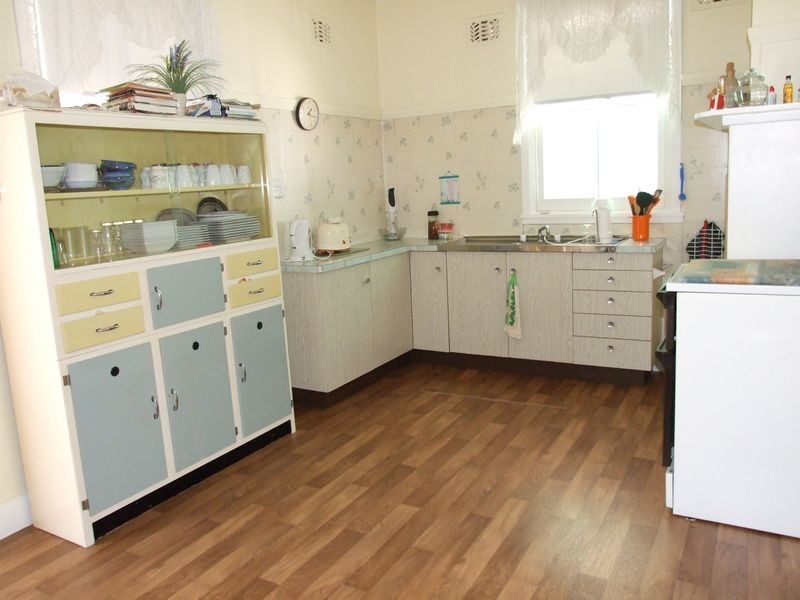 74 Parker Street, Bega NSW 2550