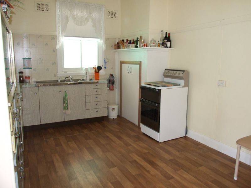 74 Parker Street, Bega NSW 2550