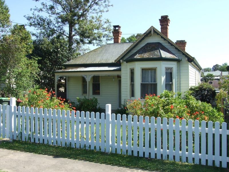 39 Upper Street, Bega NSW 2550