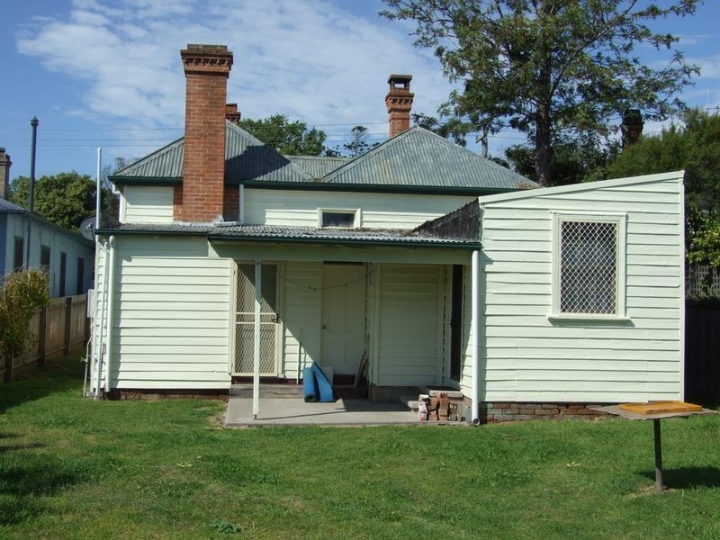39 Upper Street, Bega NSW 2550