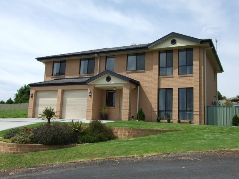20 Thawa Close, Bega NSW 2550