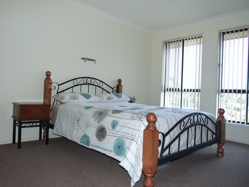 20 Thawa Close, Bega NSW 2550